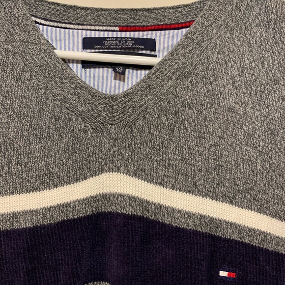 Tommy Hilfiger Vest - Picture 3 of 4